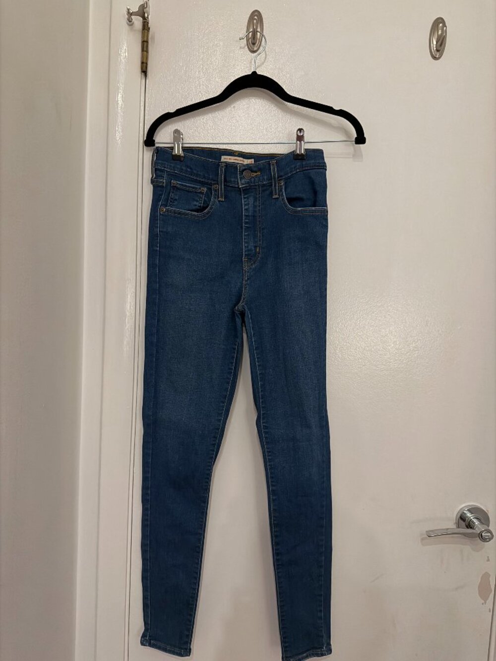 Levi Mile High Super Skinny Jeans 28